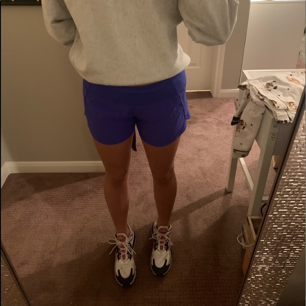 LULU LEMON SHORTS